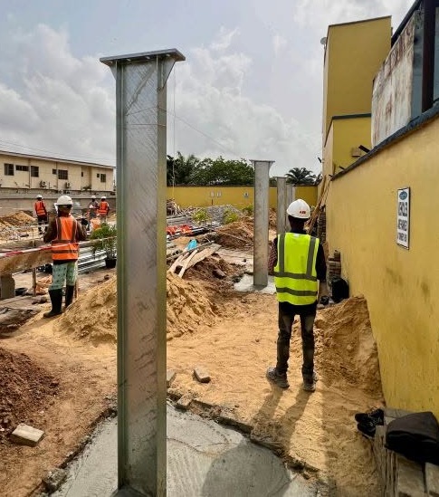 Nigeria - 180 kwp single pillar steel solar carport